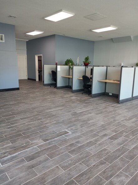 More Photos Of 221-223 N Broadway, Salem Freestanding For Sale