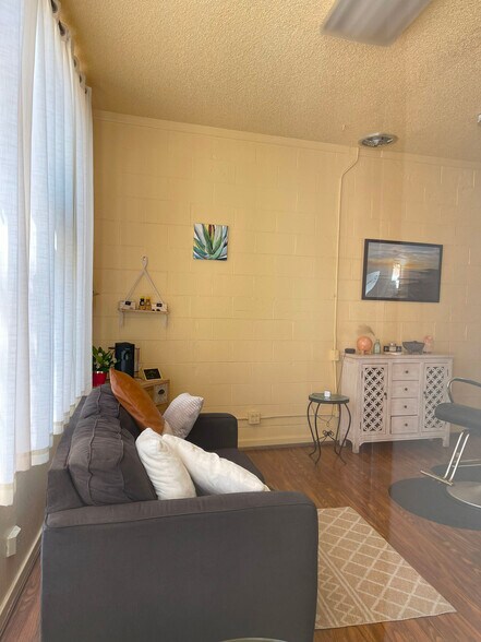 More Photos Of 1617-1619 4th St, Santa Rosa Office For Sale