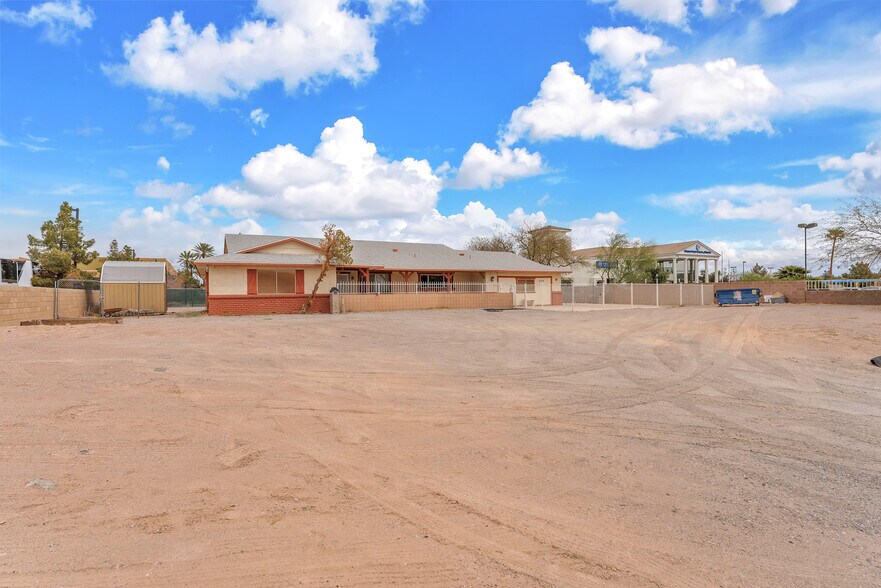 More Photos Of 2130 E Maule Ave, Las Vegas Land For Lease