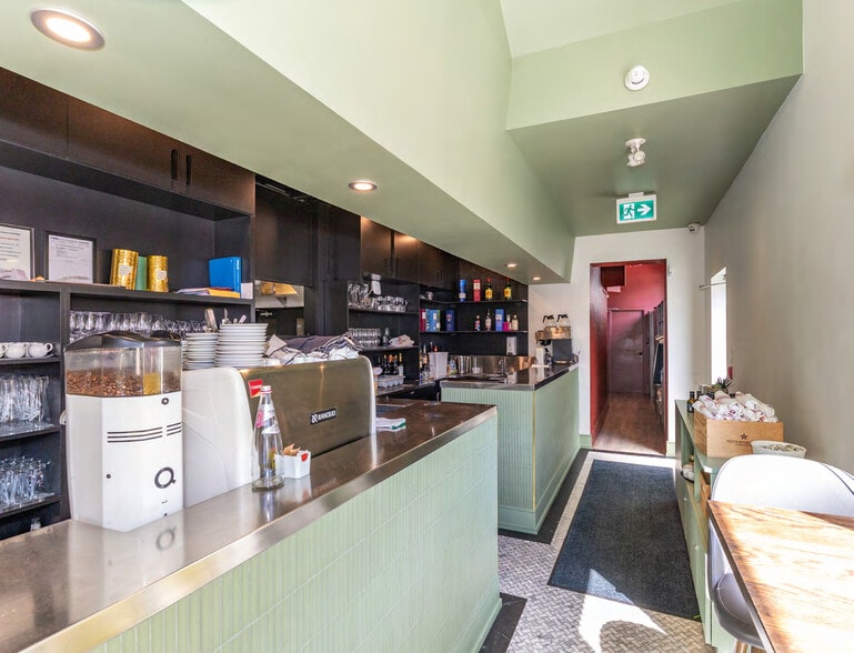 More Photos Of 1444 Dupont St, Toronto Showroom For Sale