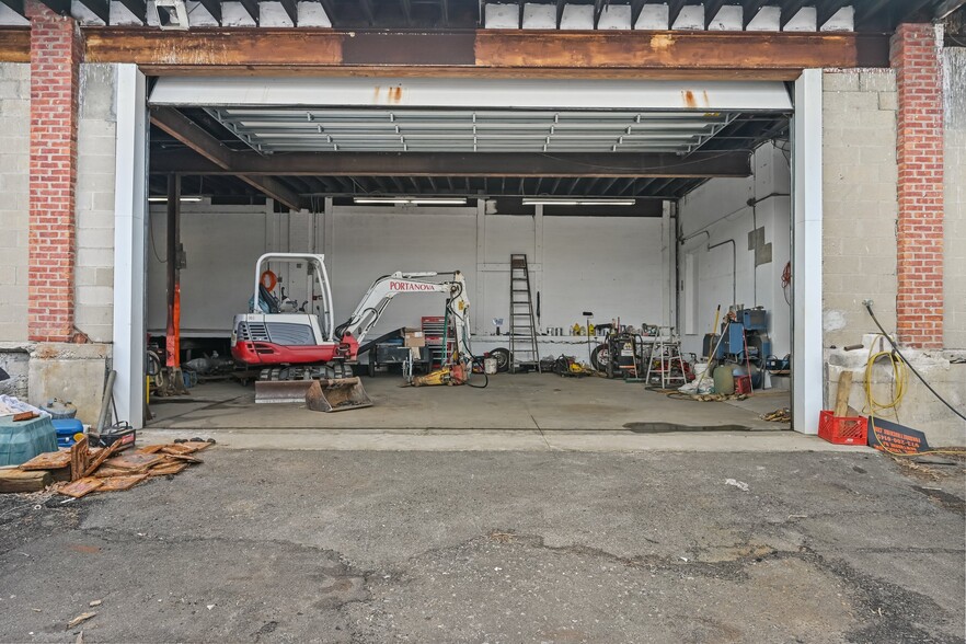 More Photos Of 31 Victory St, Stamford Land For Sale