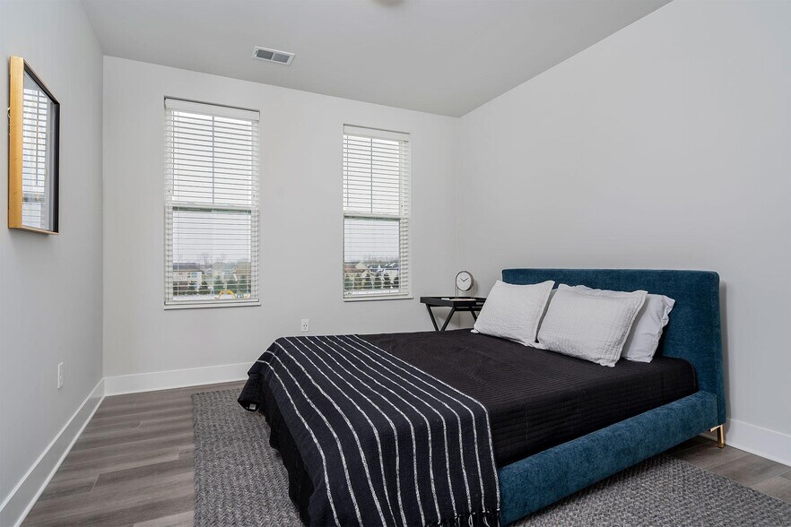 More Photos Of 5915 Evans Farm Dr, Lewis Center Apartments For Lease