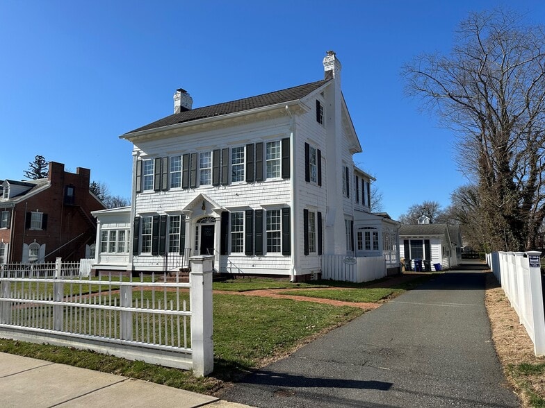 More Photos Of 78 Court St, Freehold Office Residential For Sale