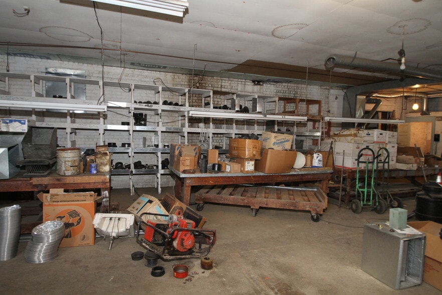 More Photos Of 712 Magee Ave, Jeannette Warehouse For Sale