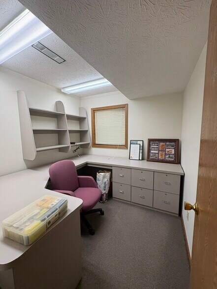 More Photos Of 6370 Mount Pleasant St NW, North Canton Office For Lease