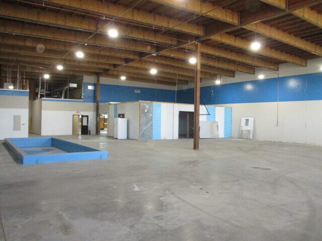 More Photos Of 2685 E Leland Rd, Pittsburg Freestanding For Lease