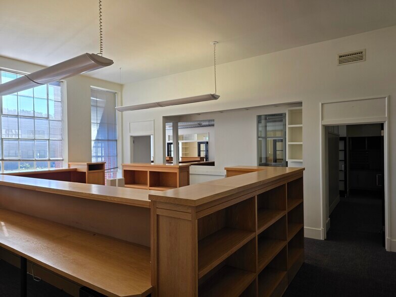 More Photos Of 64 Biltmore Ave, Asheville Loft Creative Space For Lease