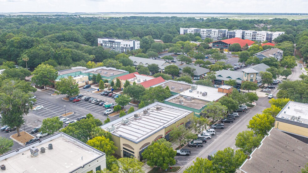 More Photos Of 1956 Long Grove Dr, Mount Pleasant General Retail For Lease