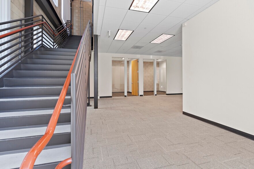 More Photos Of 8911 Research Dr, Irvine Office For Lease