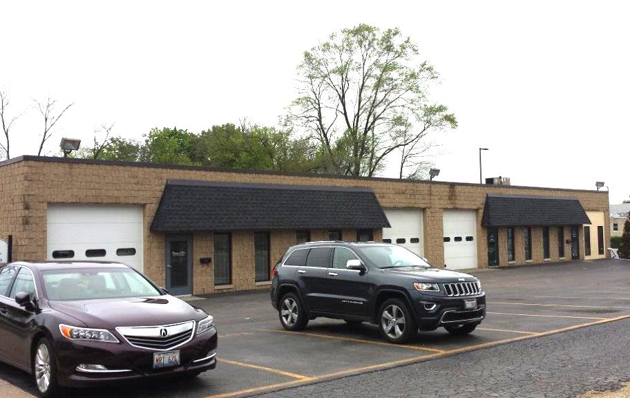 More Photos Of 214 S Hager Ave, Barrington Light Manufacturing For Lease