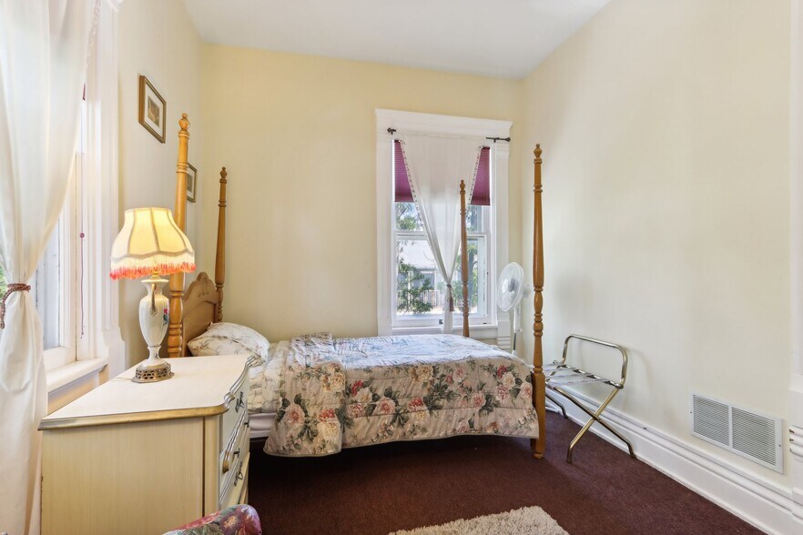 More Photos Of 910 River Rd, Wisconsin Dells Hotel For Sale