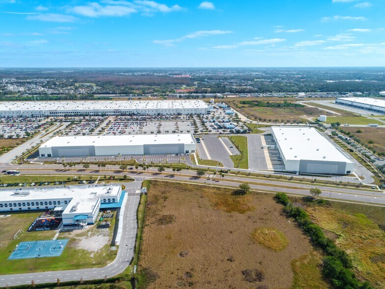 More Photos Of 3240 Clover Ridge Ave, Ruskin Unknown For Lease