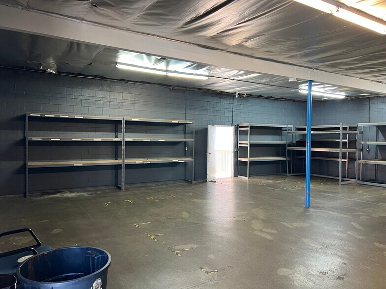 More Photos Of 315 S Flower St, Burbank Warehouse For Lease