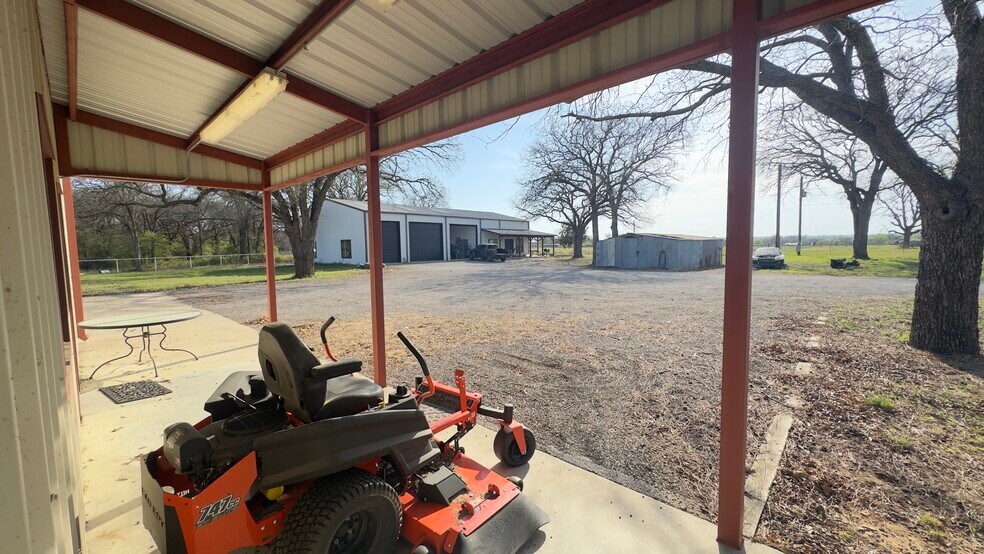 More Photos Of 327 County Road 4851, Newark Industrial For Lease