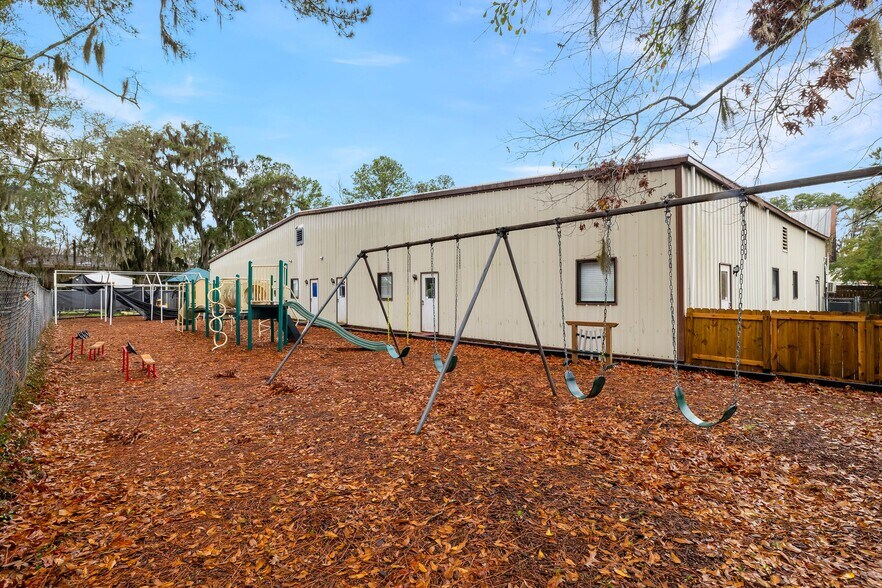 More Photos Of 204 Tibet Ave, Savannah Daycare Center For Sale