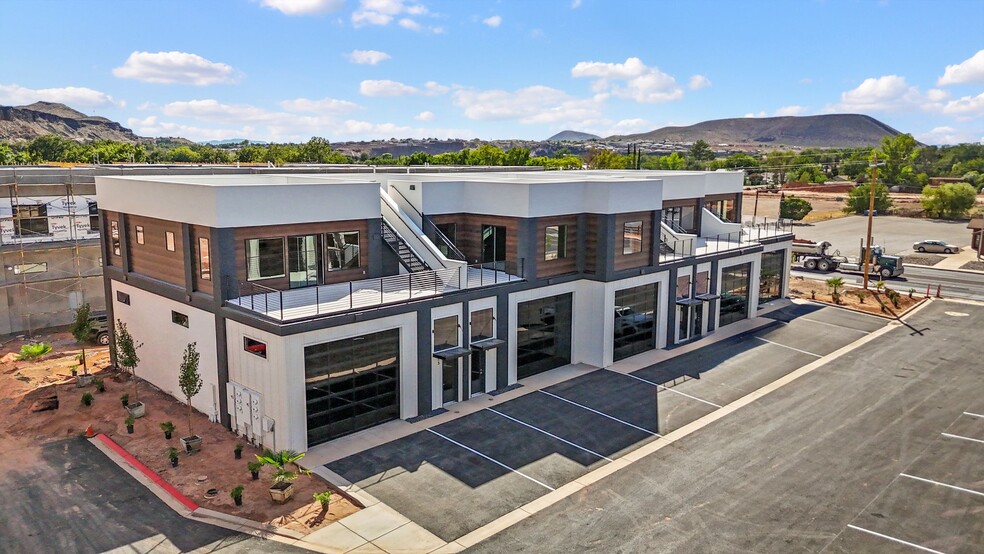 Primary Photo Of 80 W Center St, La Verkin Light Manufacturing For Sale