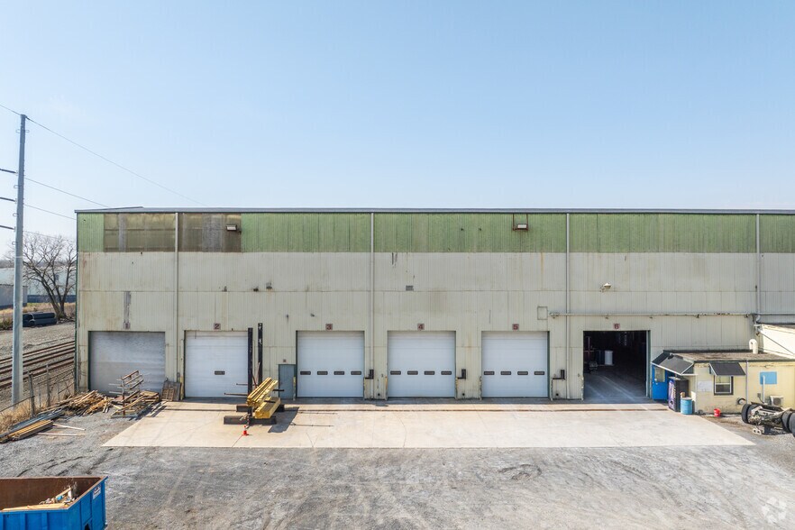 More Photos Of 235 N 16th St, Lebanon Manufacturing For Lease