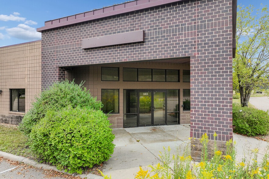 More Photos Of 343 E 82nd St, Chaska Warehouse For Sale