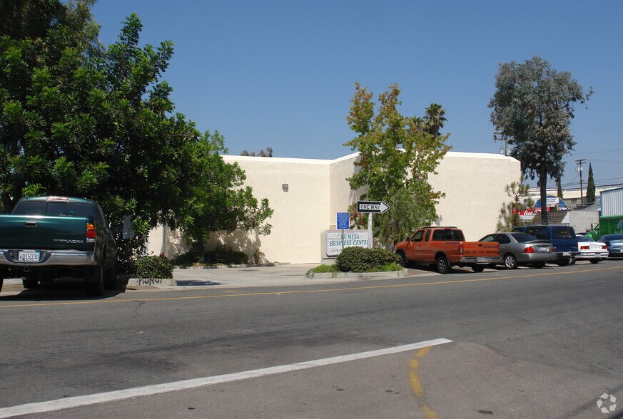 More Photos Of 8186 Center St, La Mesa Flex For Lease