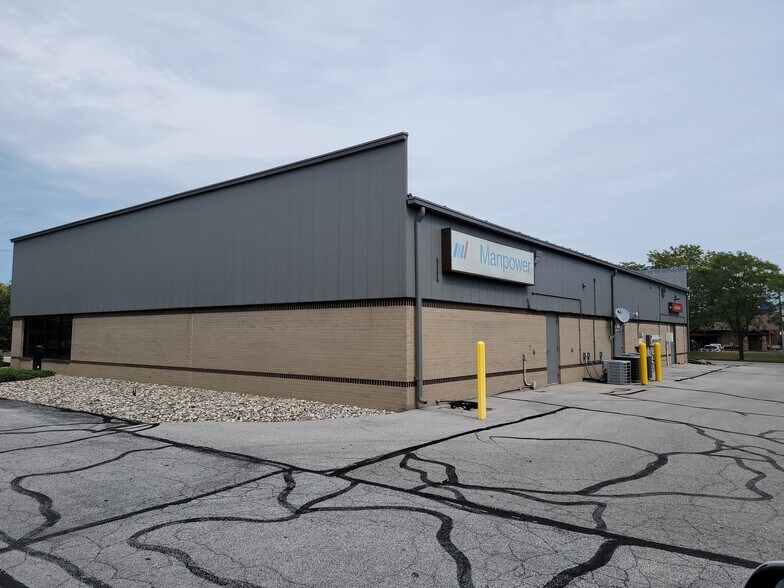 More Photos Of 101 W Washington Center Rd, Fort Wayne Storefront Retail Office For Lease