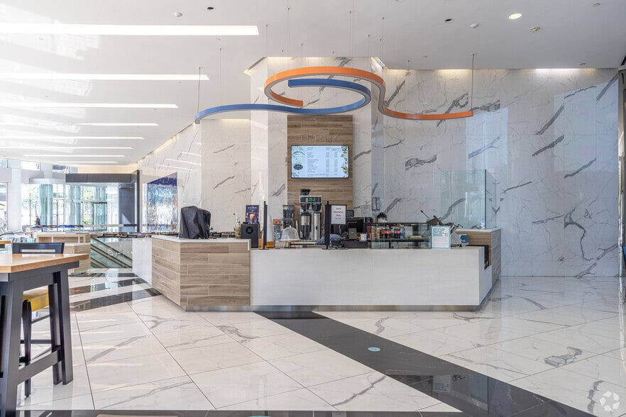 More Photos Of 1415 Louisiana St, Houston Office For Lease