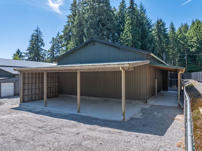 More Photos Of 154 Devereese Rd, Chehalis Flex For Sale