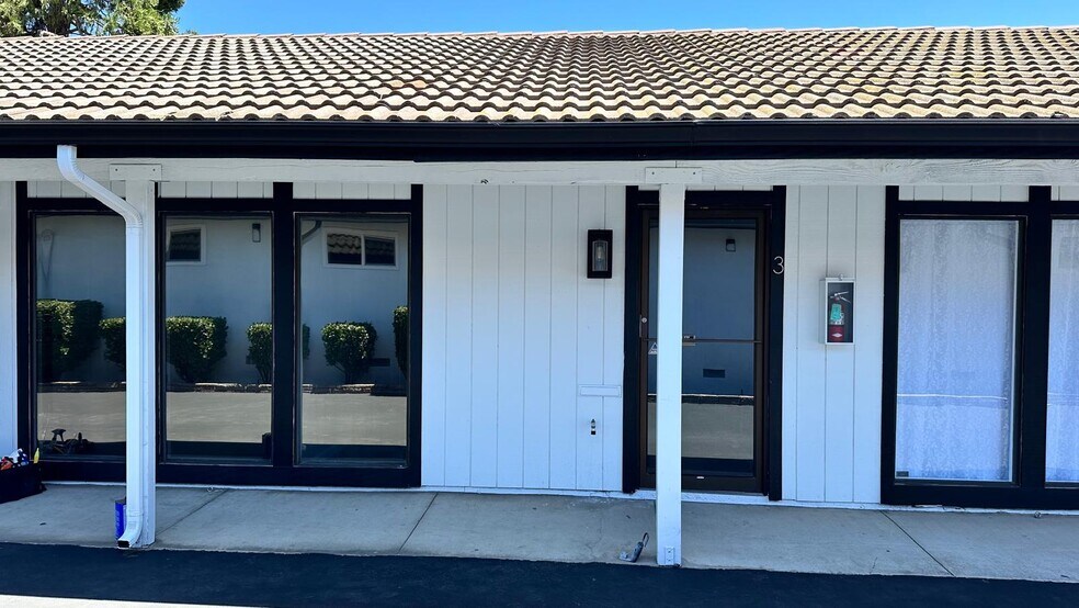 More Photos Of 421 E Center St, Manteca Medical For Lease