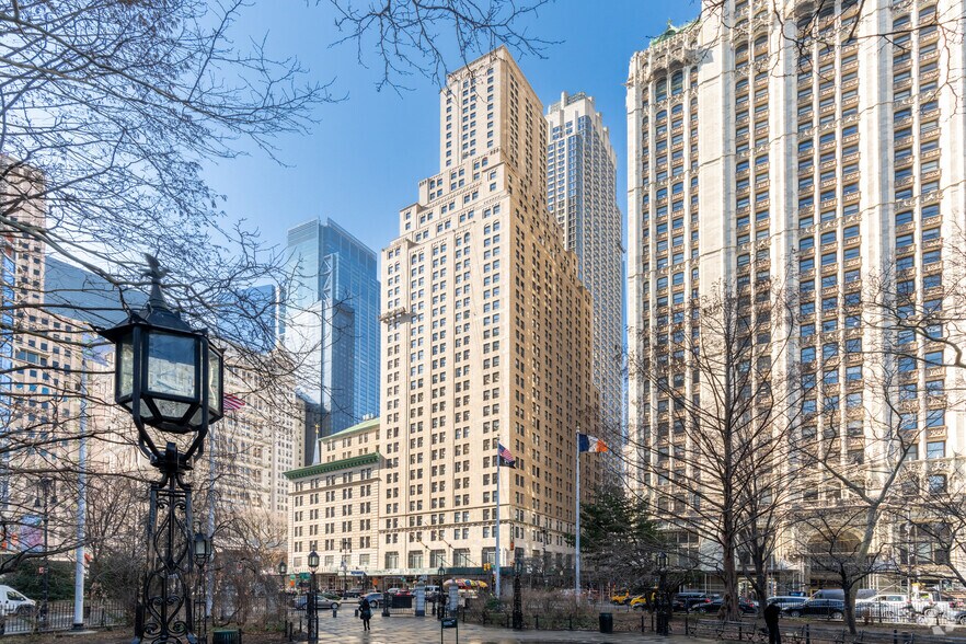 More Photos Of 225 Broadway, New York Office For Lease