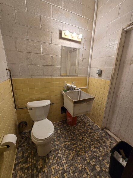 More Photos Of 9360 State Route 43, Streetsboro Auto Repair For Sale