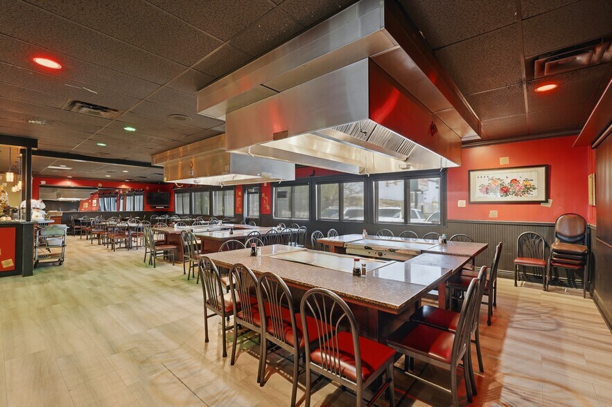 More Photos Of 72 N 850 E, Lehi Restaurant For Sale