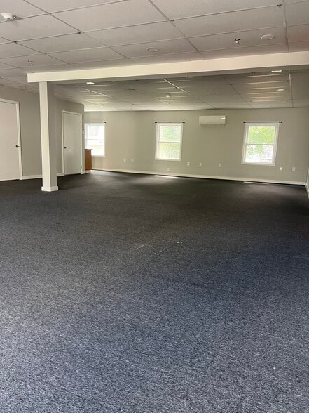 More Photos Of 71 Pleasant St, Leominster Medical For Lease