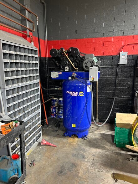 More Photos Of 4218 N Central Ave, Phoenix Auto Repair For Lease