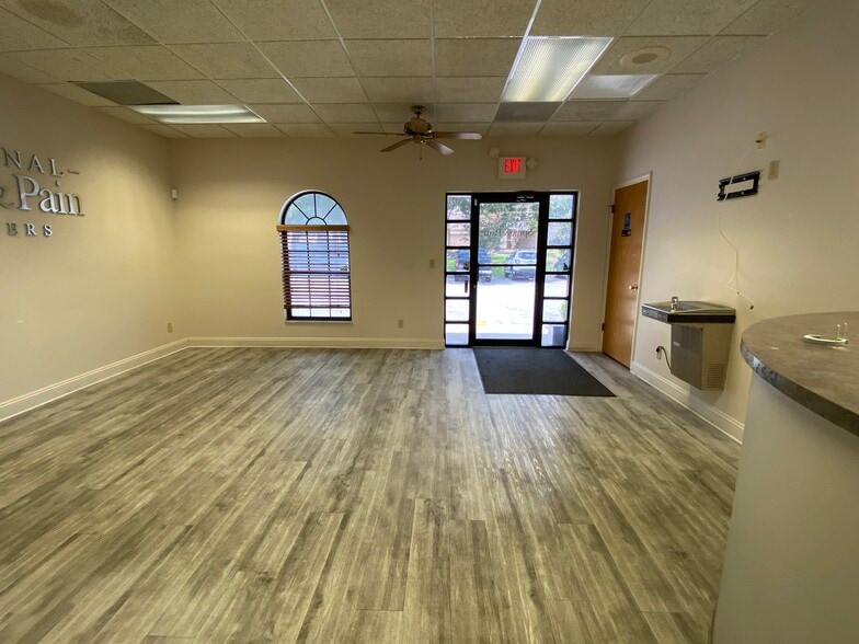 More Photos Of 918 Rolling Acres Rd, Lady Lake Medical For Lease