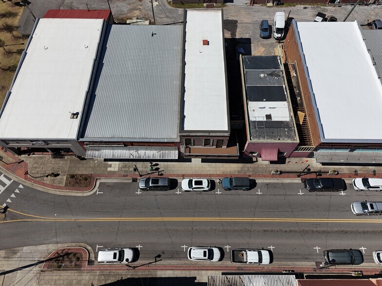 More Photos Of 109 Main Street, Columbiana Office For Lease
