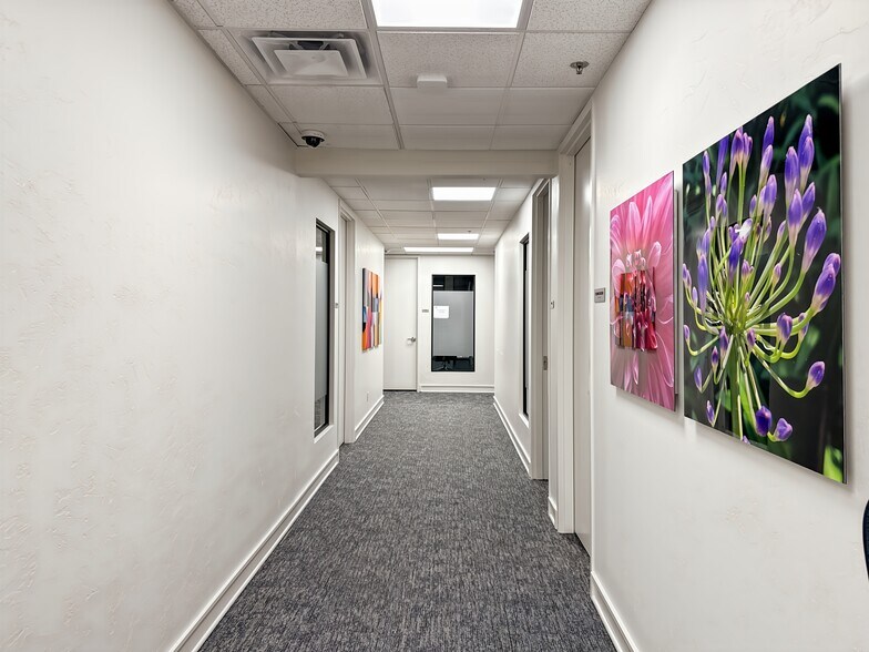 More Photos Of 201 Robert S Kerr Ave, Oklahoma City Coworking Space