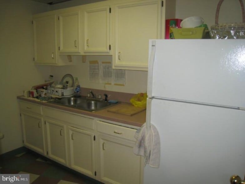 More Photos Of 579 3rd St, Atco Warehouse For Sale