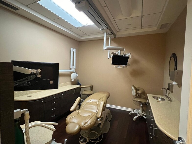 More Photos Of 26137 La Paz Rd, Mission Viejo Medical For Lease