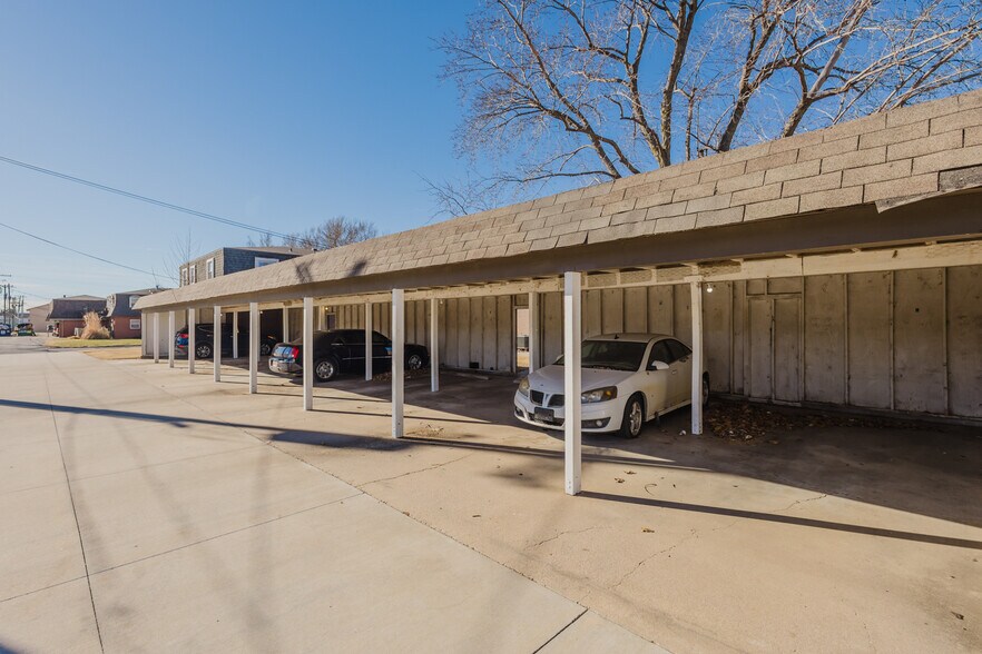 More Photos Of 3102 Sierra Pky, Hutchinson Apartments For Sale