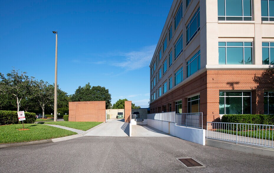 More Photos Of 3620 Queen Palm Dr, Tampa Loft Creative Space For Lease