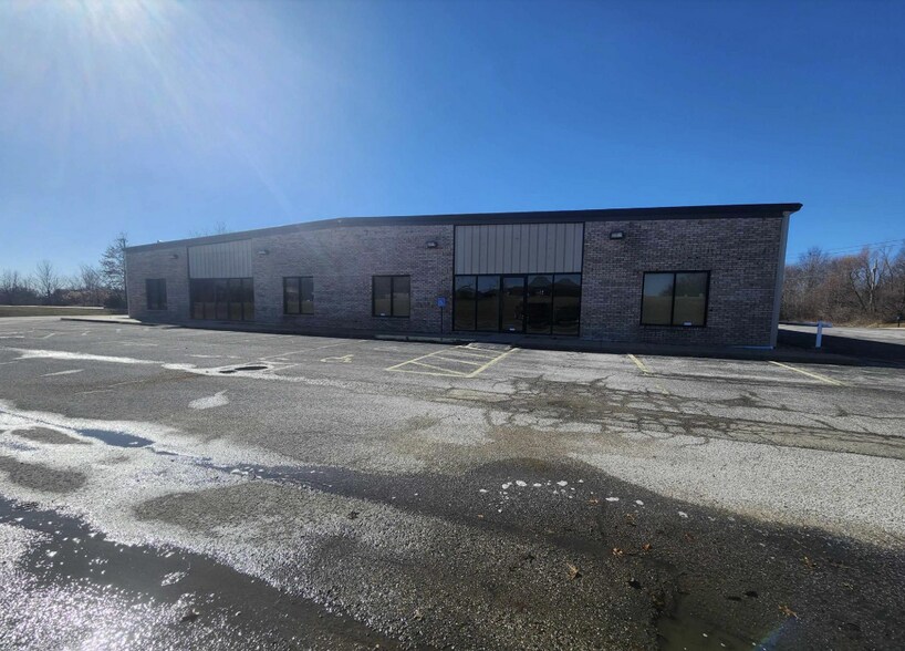 More Photos Of 4201 Ilberry Rd, Mount Vernon Flex For Lease