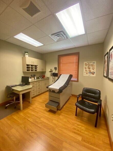 More Photos Of 577 Grant St, Akron Medical For Sale