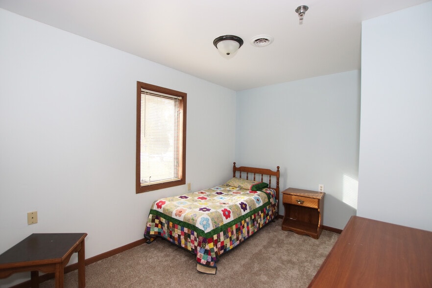 More Photos Of 496 Wisconsin Ct, Fond Du Lac Rehabilitation Center For Sale