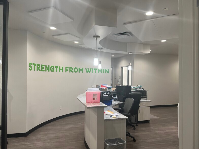More Photos Of 4460 Highland Dr, Salt Lake City Medical For Lease