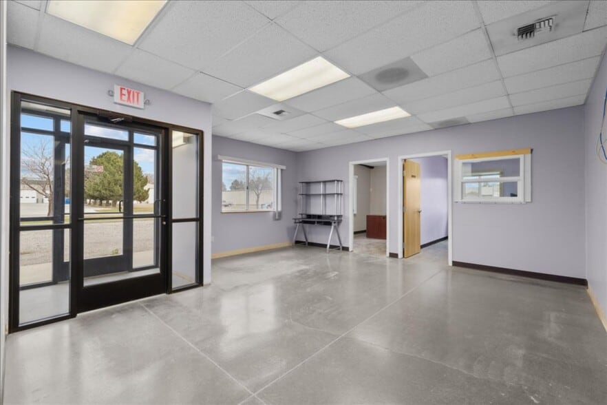 More Photos Of 6830 Commercial Ave, Billings Industrial For Sale