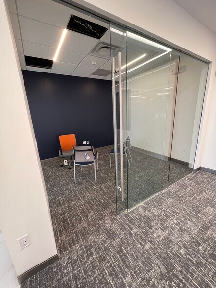 More Photos Of 208 Elm St, New Canaan General Retail For Lease