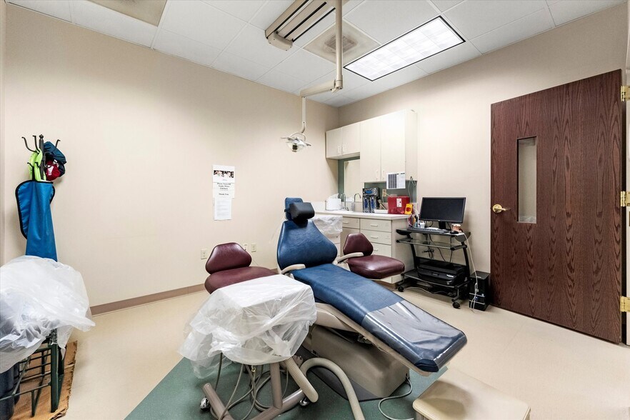 More Photos Of 1146 N New Hope Rd, Gastonia Medical For Sale