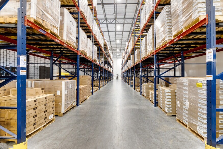 More Photos Of 3203 S Sam Houston Pky E, Houston Unknown For Lease