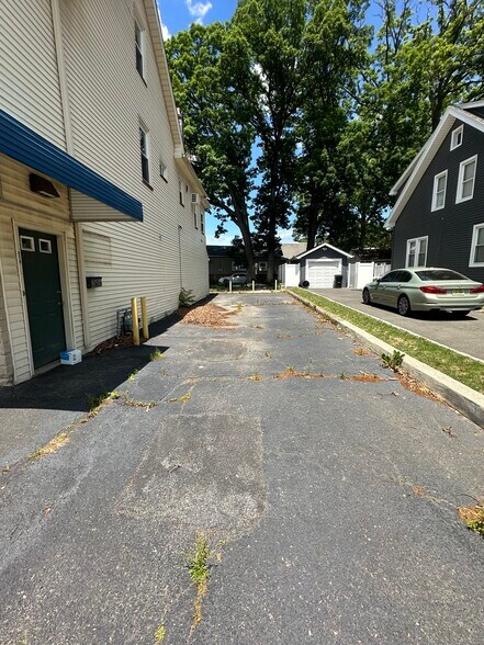 More Photos Of 213 Van Winkle Ave, Hawthorne General Retail For Sale
