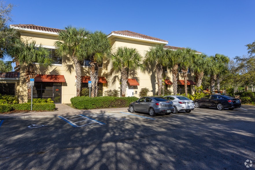 More Photos Of 9990 Coconut Rd, Estero Medical For Lease