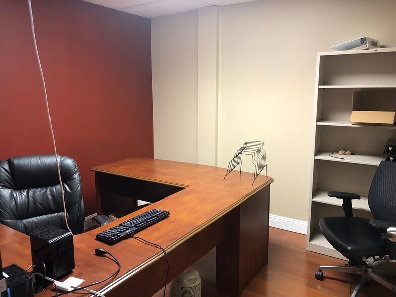 More Photos Of 271 US Highway 46, Fairfield Office For Lease